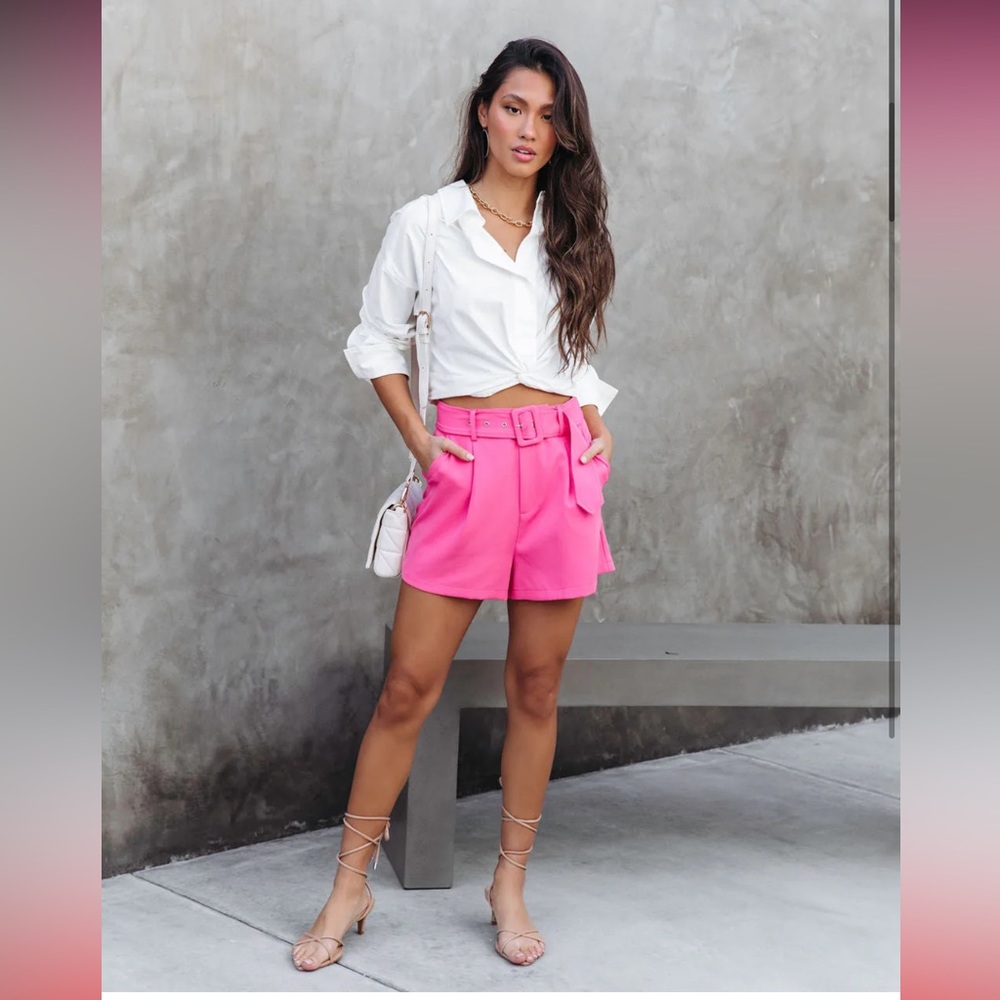 High waisted belted shorts 💖